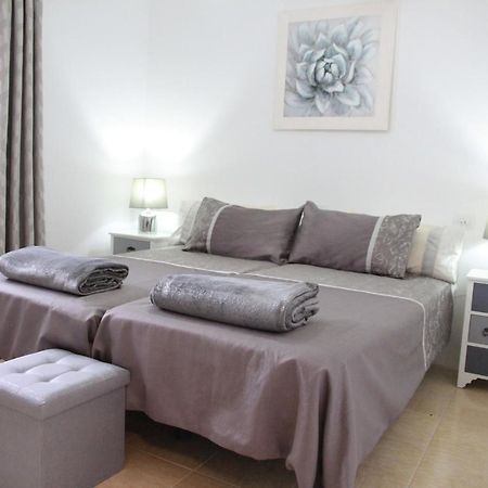 Castillo Holiday Apartment- Puerta Del Sol 245 科斯塔卡莱塔 外观 照片